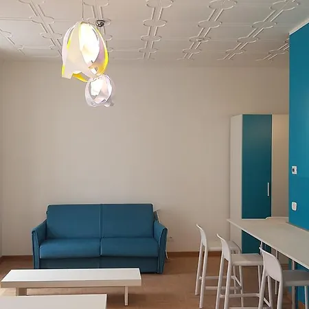 Center & Guest house Trieste