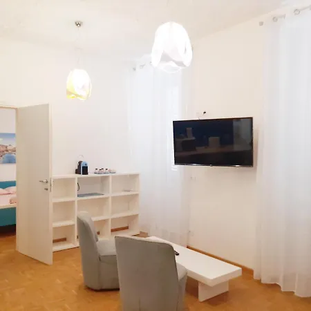 بيت ضيافة Center & - Fiori Di 4*