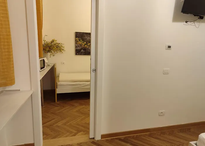 Center & - Fiori Di Penzion Terst